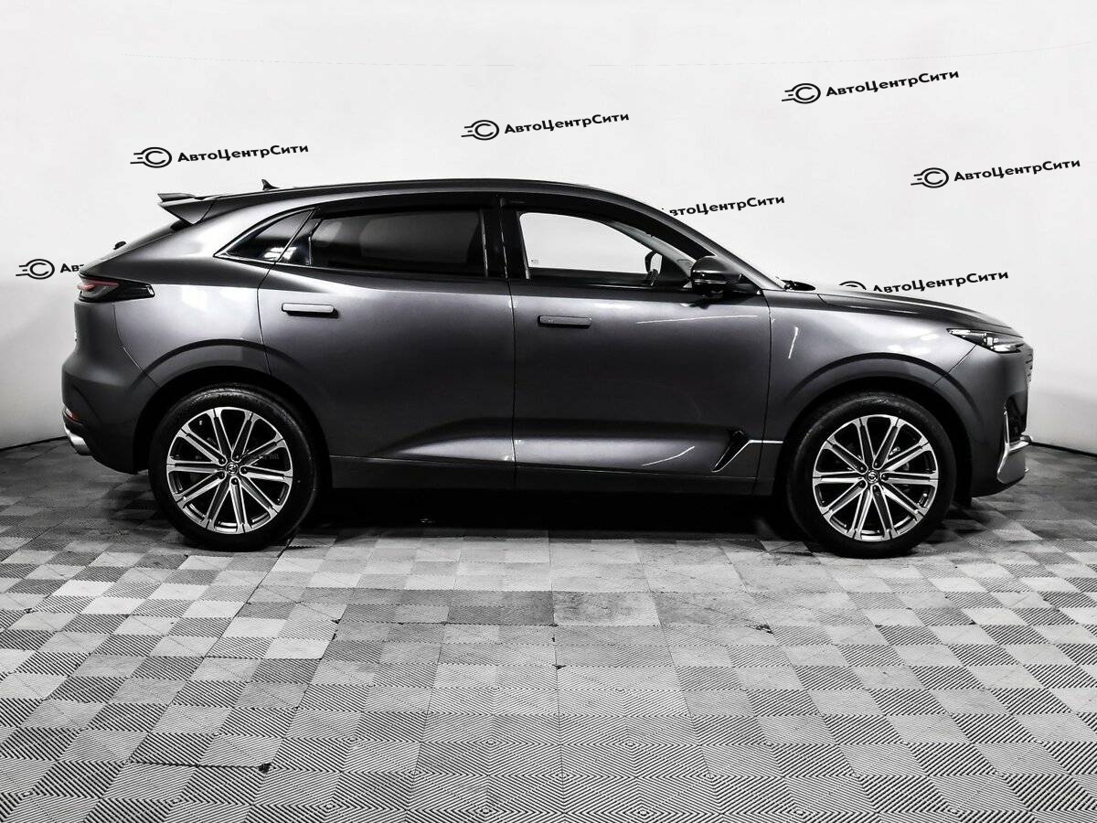 Changan UNI-K с пробегом — 2024 год. Фото: #3