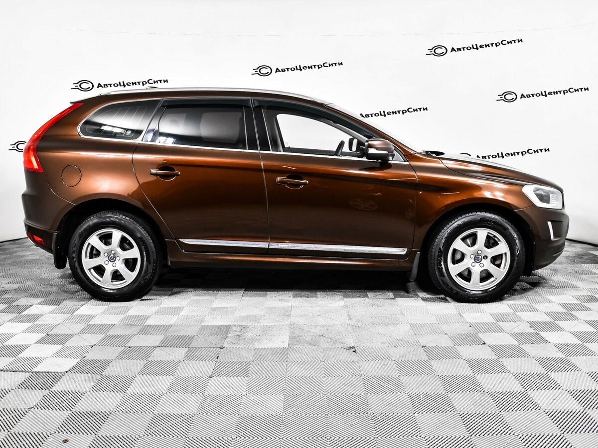 Volvo XC60 с пробегом — 2015 год. Фото: #3