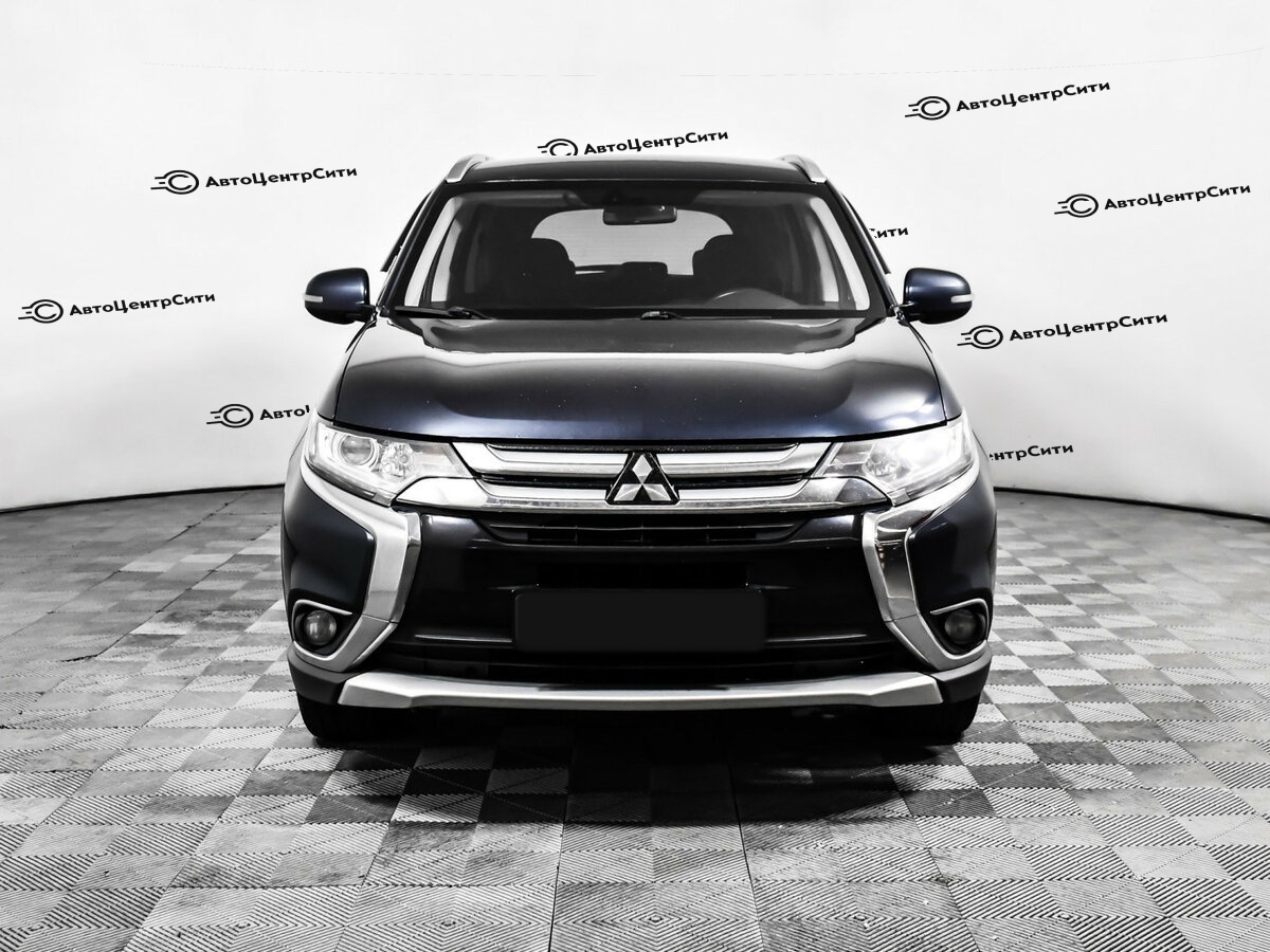 Mitsubishi Outlander с пробегом — 2018 год. Фото: #1