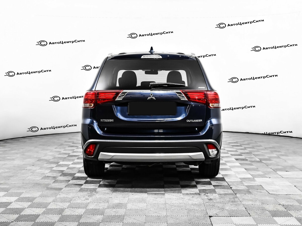Mitsubishi Outlander с пробегом — 2018 год. Фото: #4