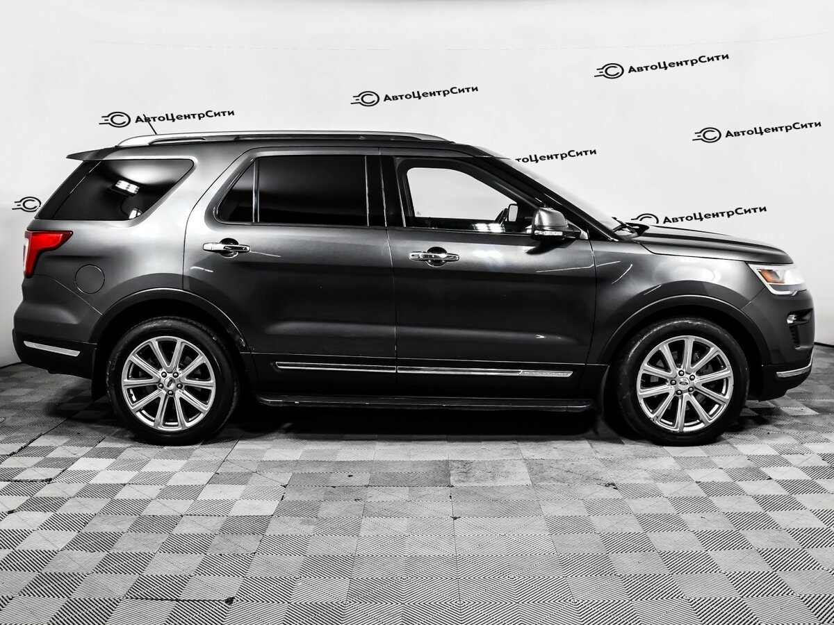 Ford Explorer с пробегом — 2018 год. Фото: #3