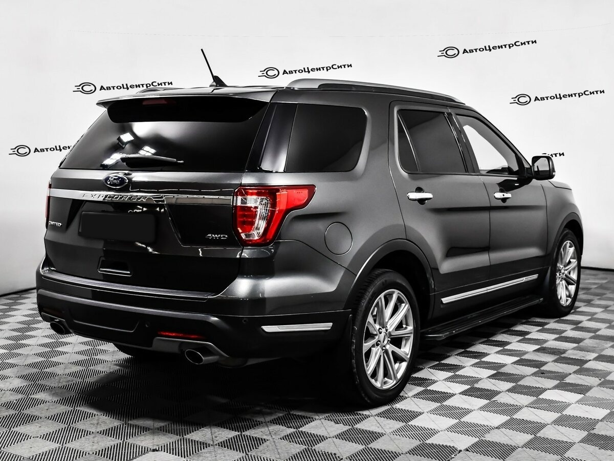 Ford Explorer с пробегом — 2018 год. Фото: #4
