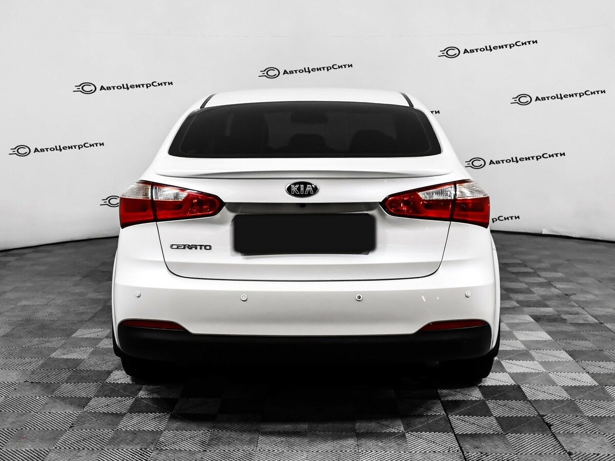 Kia Cerato с пробегом — 2013 год. Фото: #5