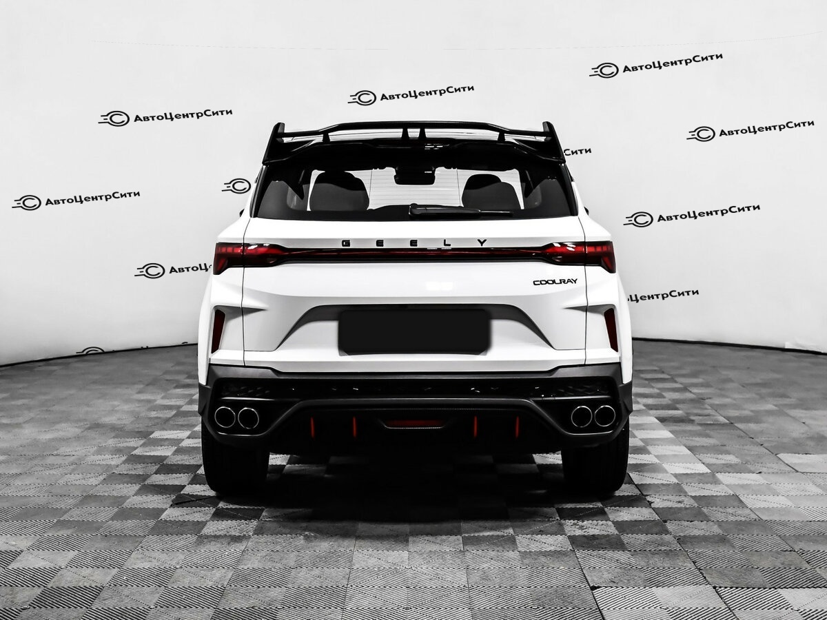 Geely Coolray с пробегом — 2024 год. Фото: #5