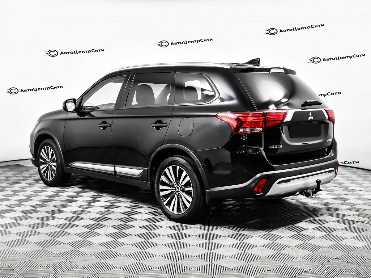 Mitsubishi Outlander с пробегом — 2018 год. Фото: #5