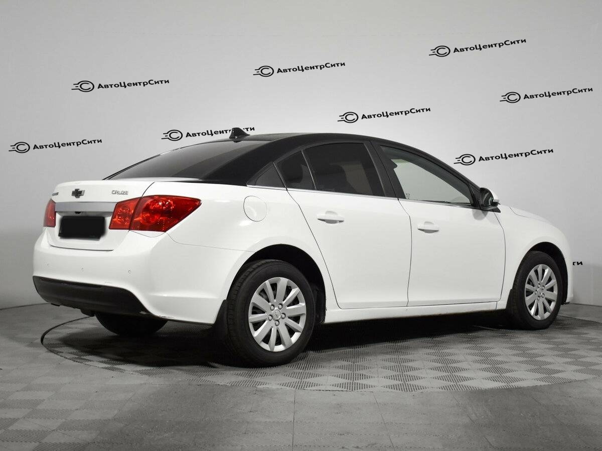 Chevrolet Cruze с пробегом — 2013 год. Фото: #3