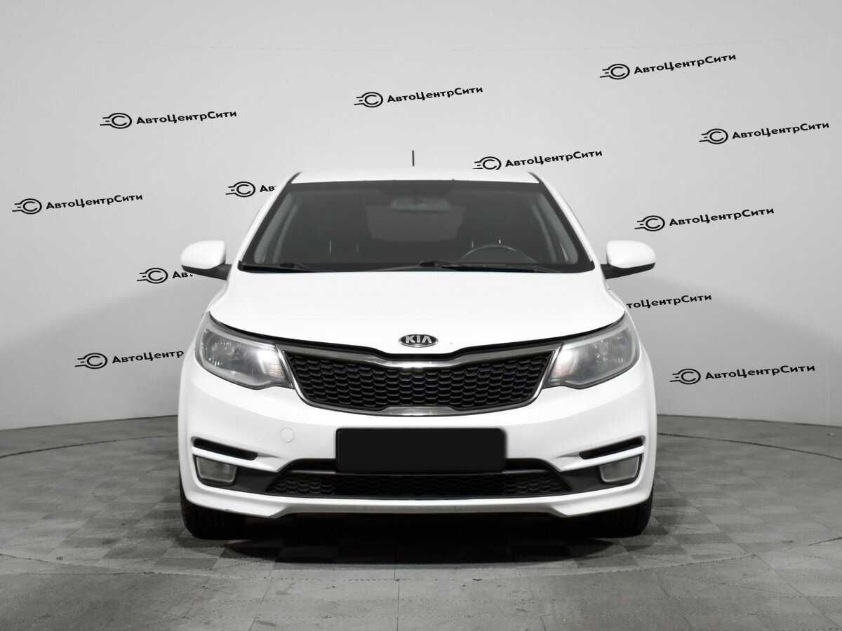 Kia Rio с пробегом — 2016 год. Фото: #1
