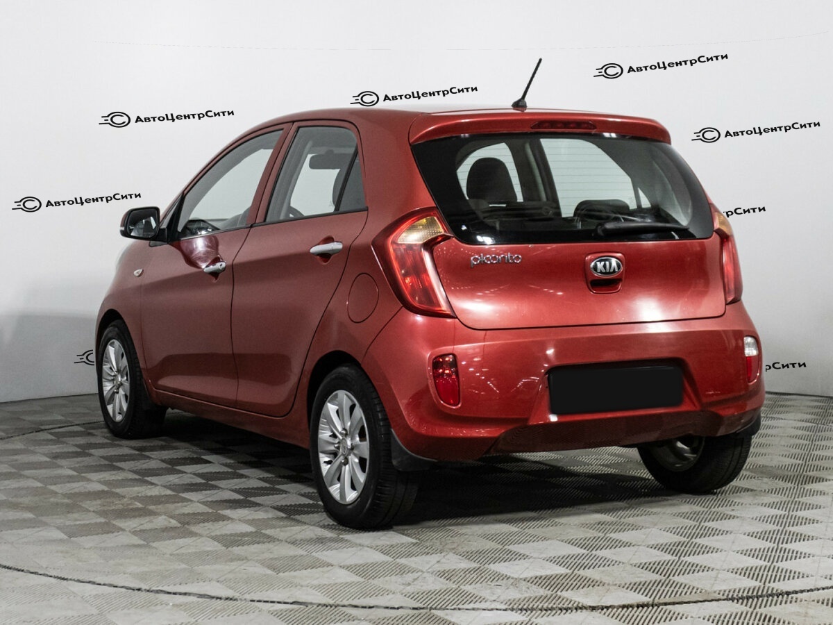 Kia Picanto с пробегом — 2014 год. Фото: #6