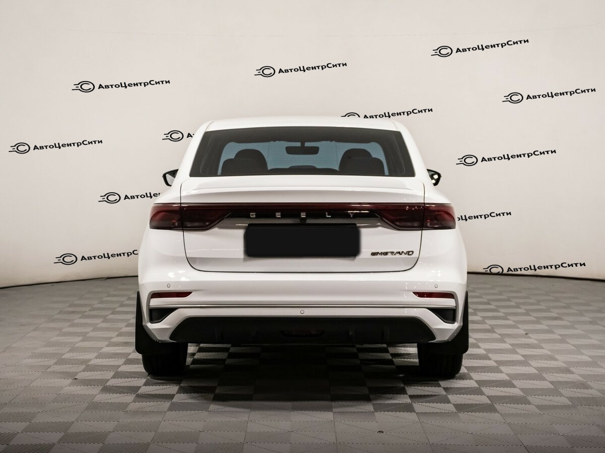 Geely Emgrand с пробегом — 2023 год. Фото: #4