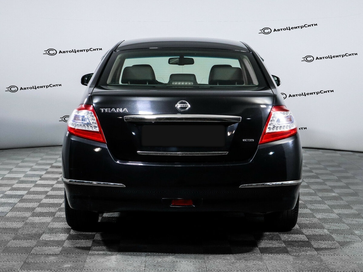Nissan Teana с пробегом — 2012 год. Фото: #4