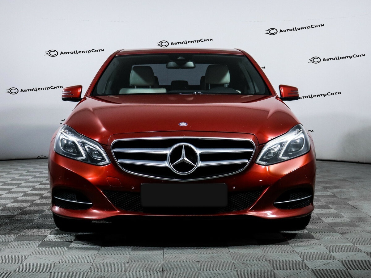 Mercedes-Benz E-Класс с пробегом — 2014 год. Фото: #1