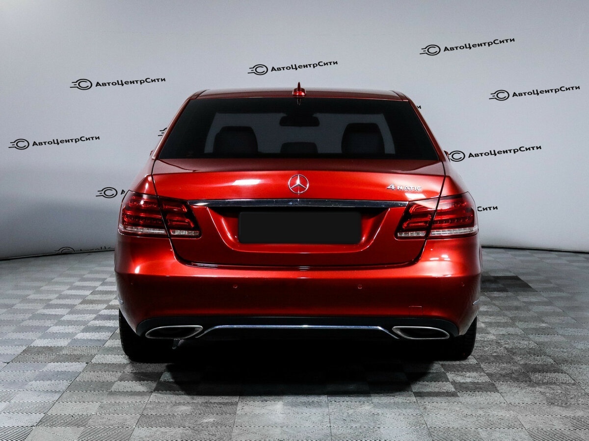 Mercedes-Benz E-Класс с пробегом — 2014 год. Фото: #4