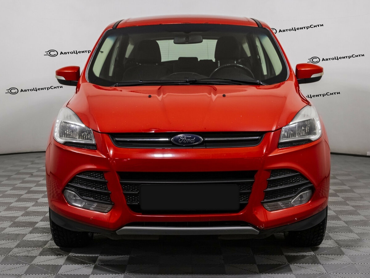 Ford Kuga с пробегом — 2015 год. Фото: #1