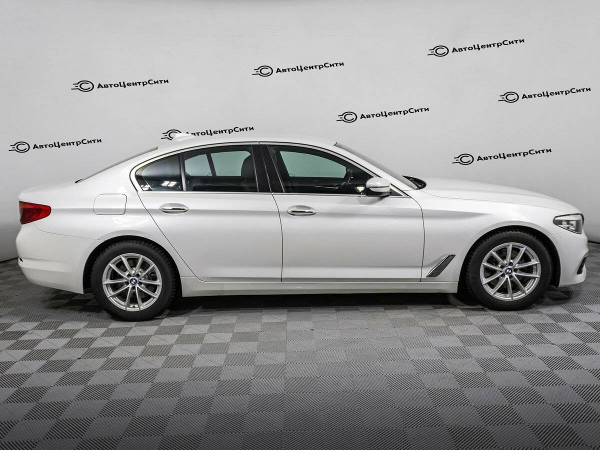 BMW 5 серии с пробегом — 2017 год. Фото: #3