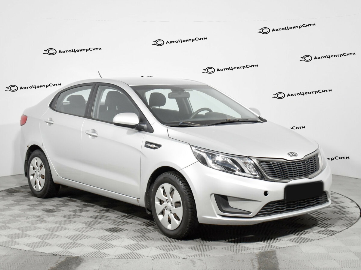 Kia Rio с пробегом — 2012 год. Фото: #2
