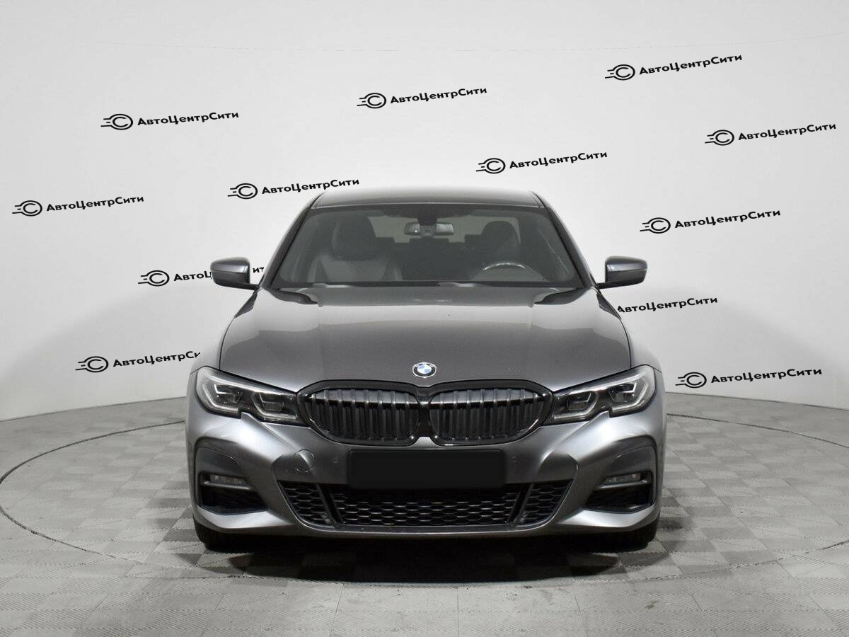 BMW 3 серии с пробегом — 2016 год. Фото: #1