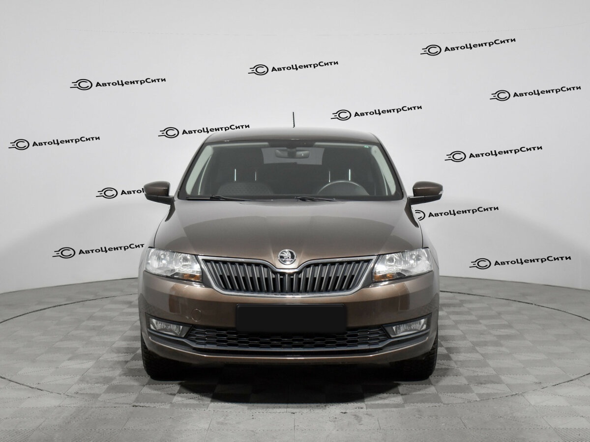 Skoda Rapid с пробегом — 2018 год. Фото: #1