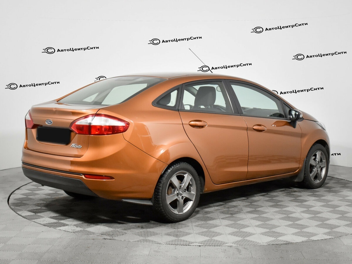 Ford Fiesta с пробегом — 2016 год. Фото: #4