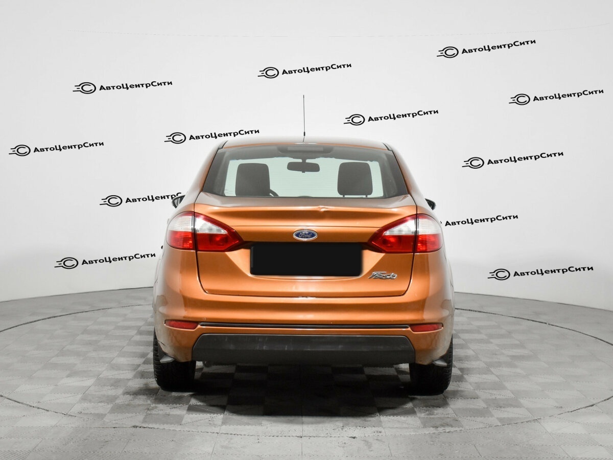 Ford Fiesta с пробегом — 2016 год. Фото: #5