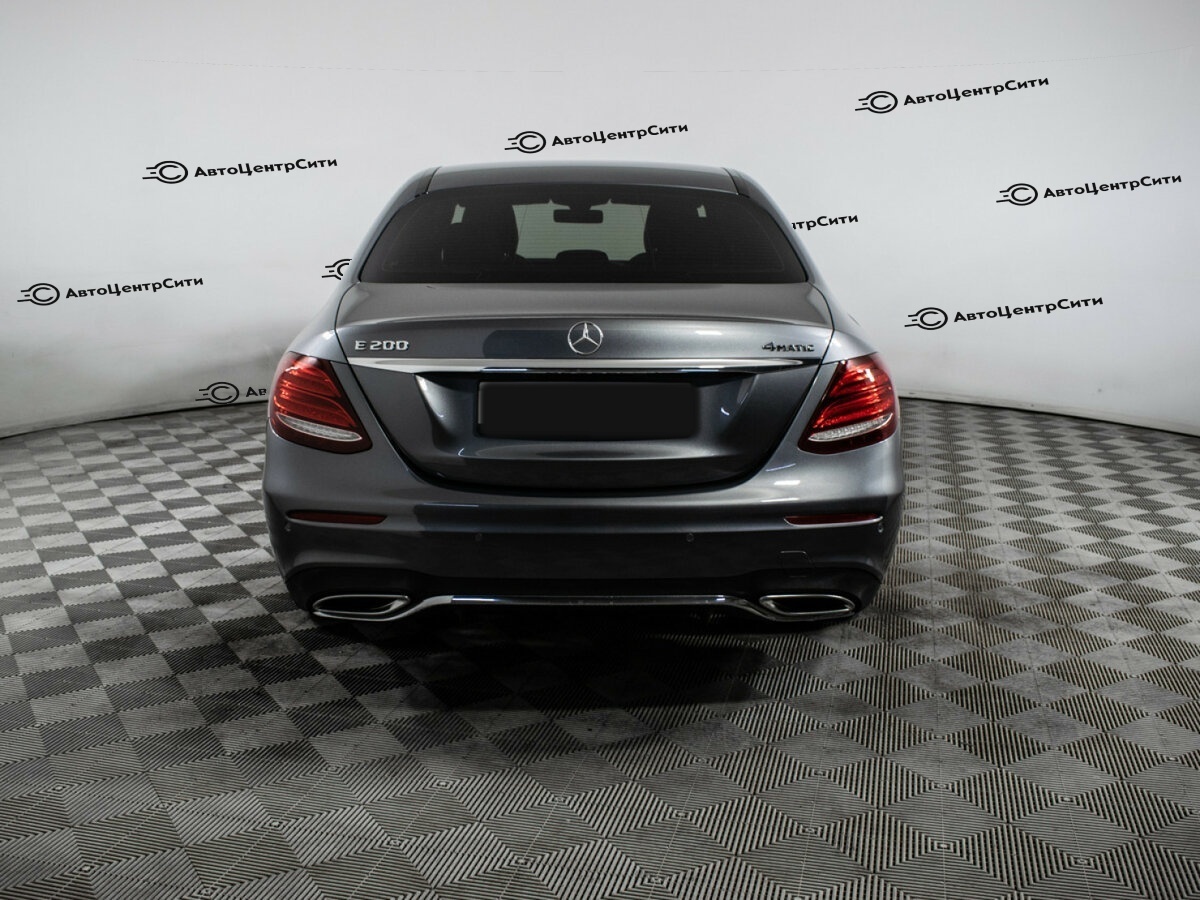 Mercedes-Benz E-Класс с пробегом — 2018 год. Фото: #4