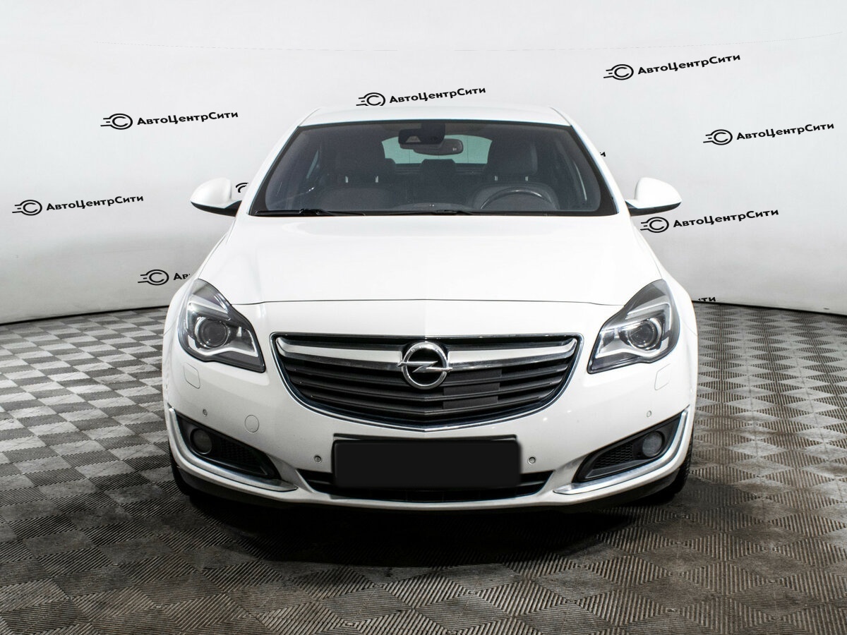 Opel Insignia с пробегом — 2014 год. Фото: #1