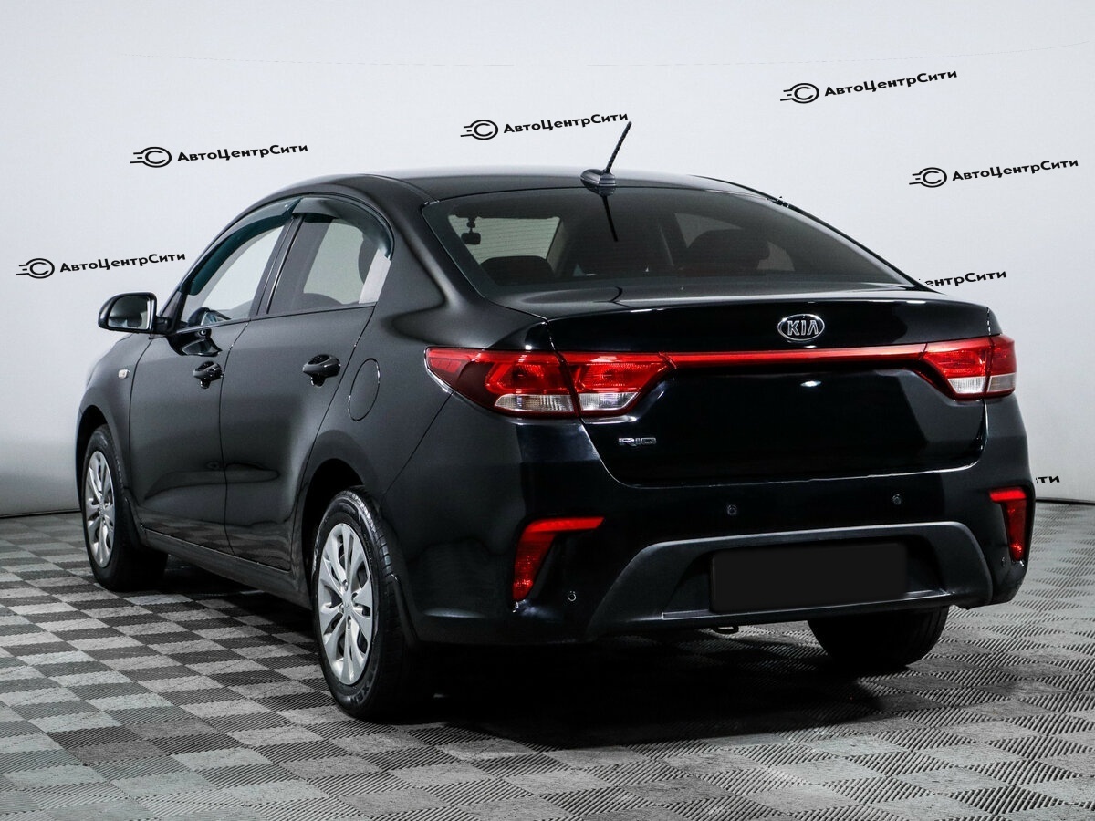 Kia Rio с пробегом — 2017 год. Фото: #5