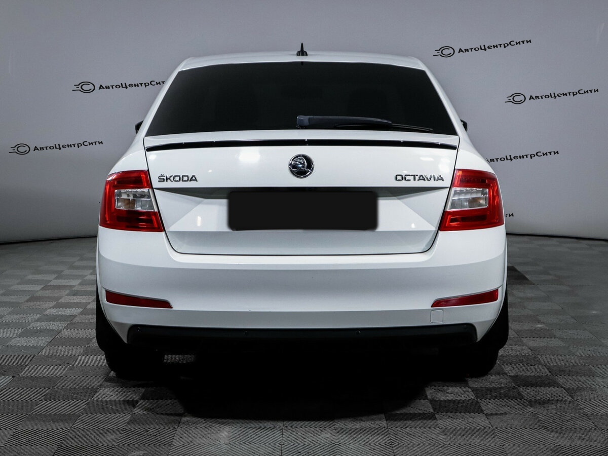 Skoda Octavia с пробегом — 2015 год. Фото: #4