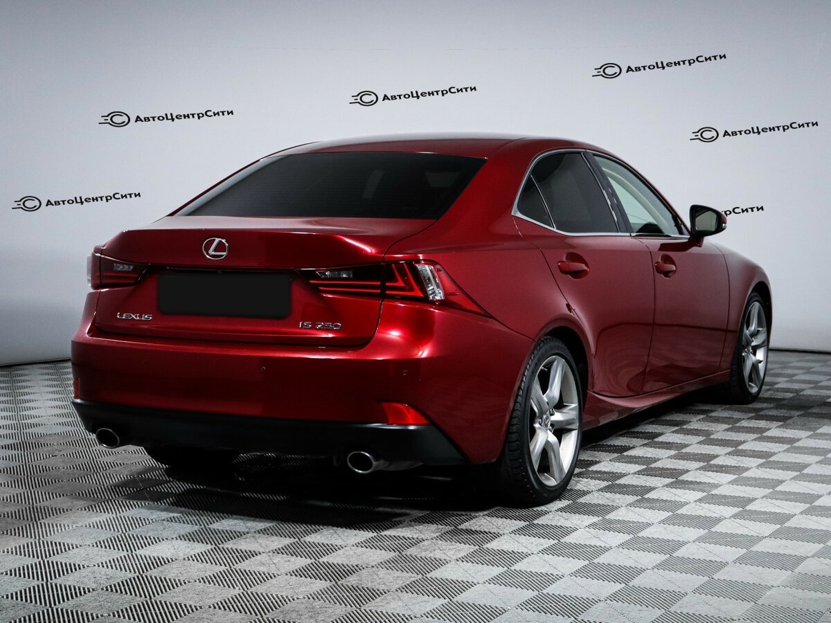 Lexus IS с пробегом — 2013 год. Фото: #3