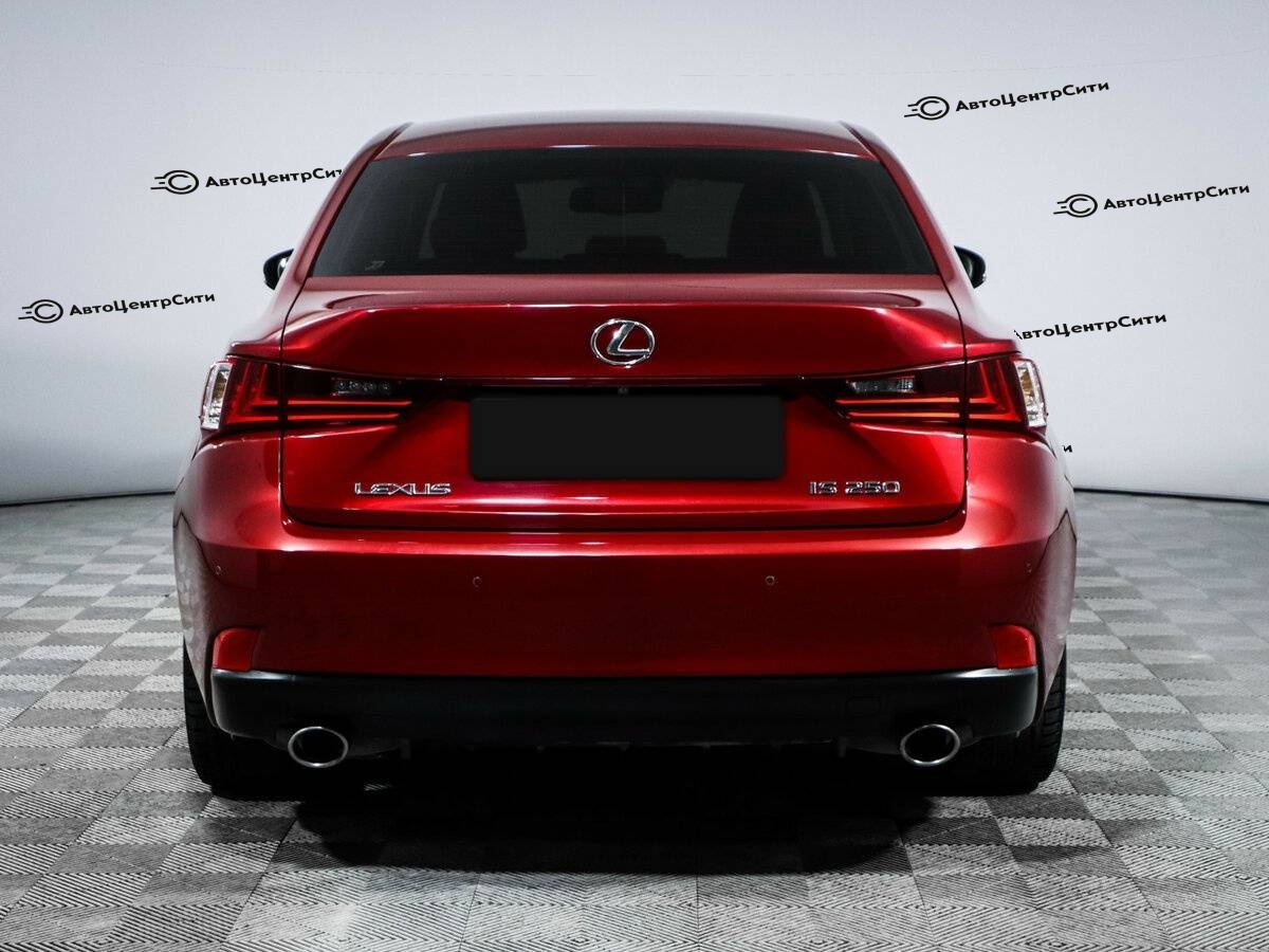Lexus IS с пробегом — 2013 год. Фото: #4