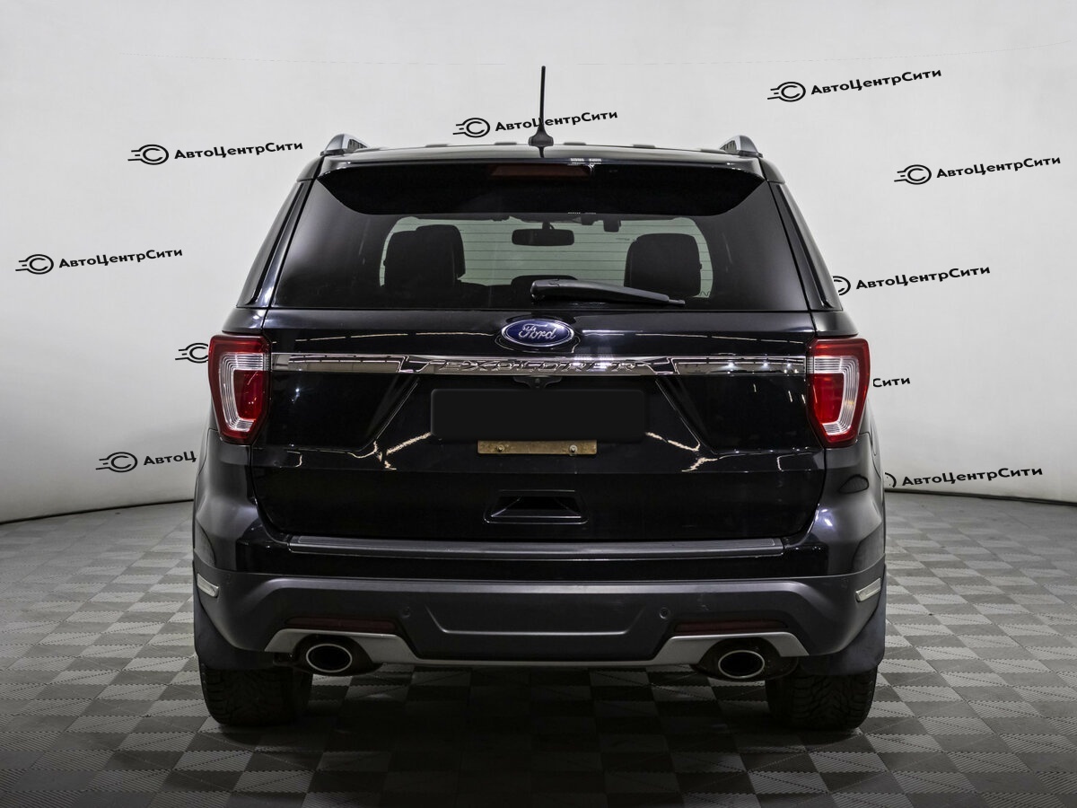 Ford Explorer с пробегом — 2018 год. Фото: #4