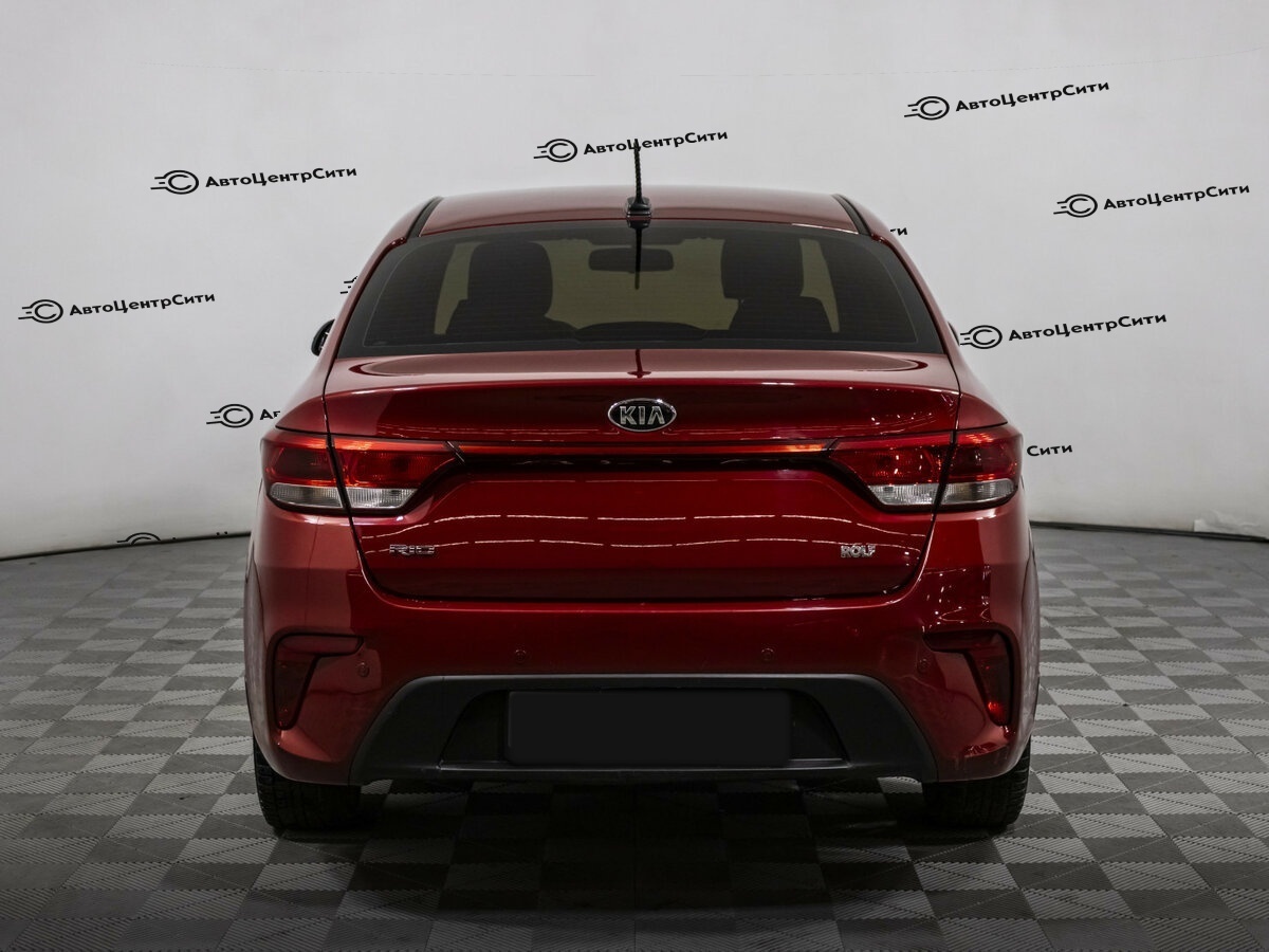Kia Rio с пробегом — 2018 год. Фото: #5
