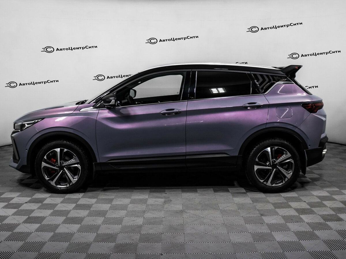 Geely Coolray с пробегом — 2024 год. Фото: #7