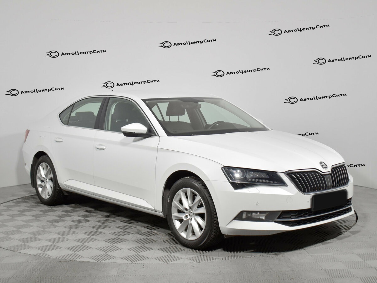 Skoda Superb с пробегом — 2018 год. Фото: #2