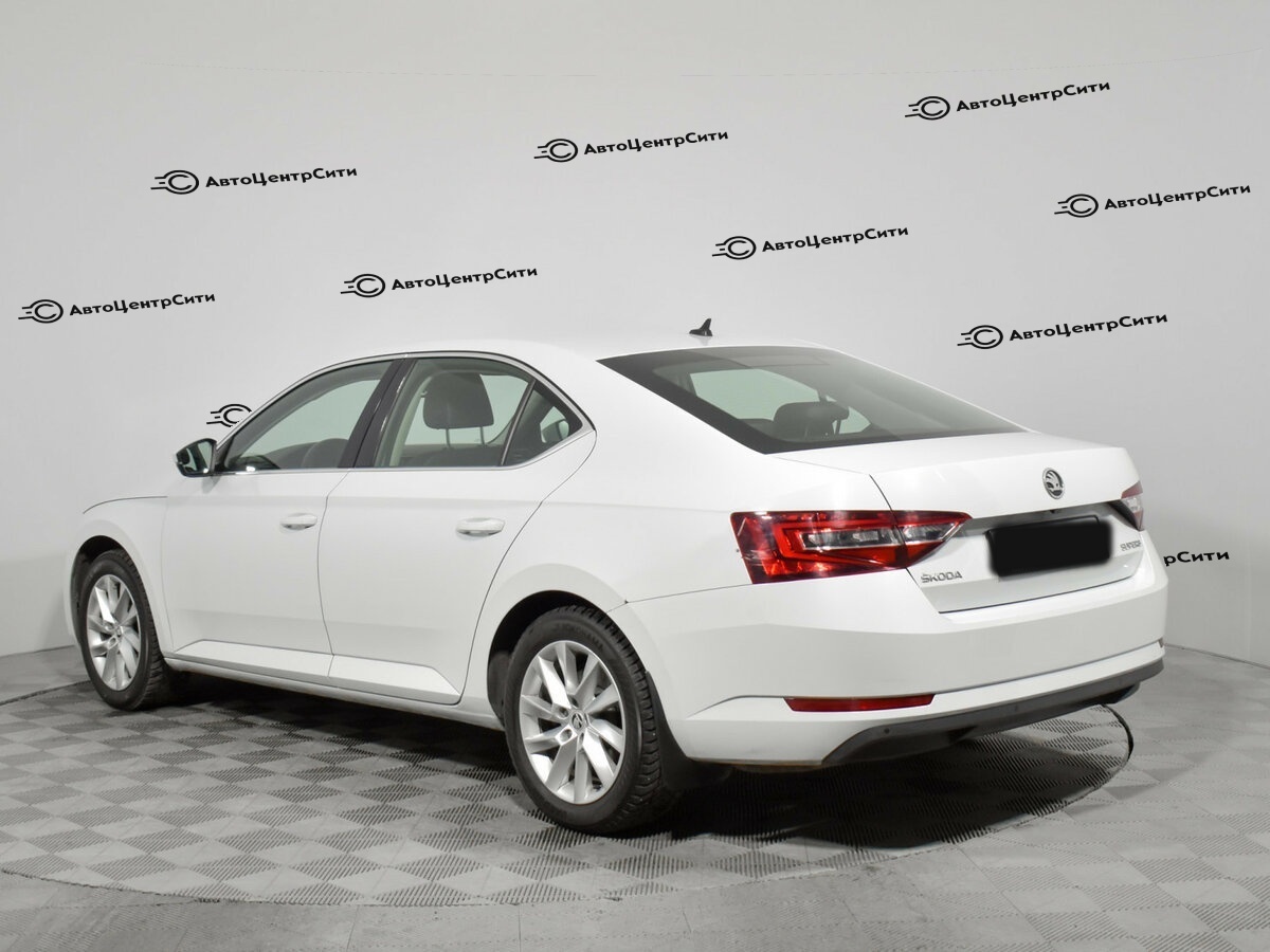 Skoda Superb с пробегом — 2018 год. Фото: #5