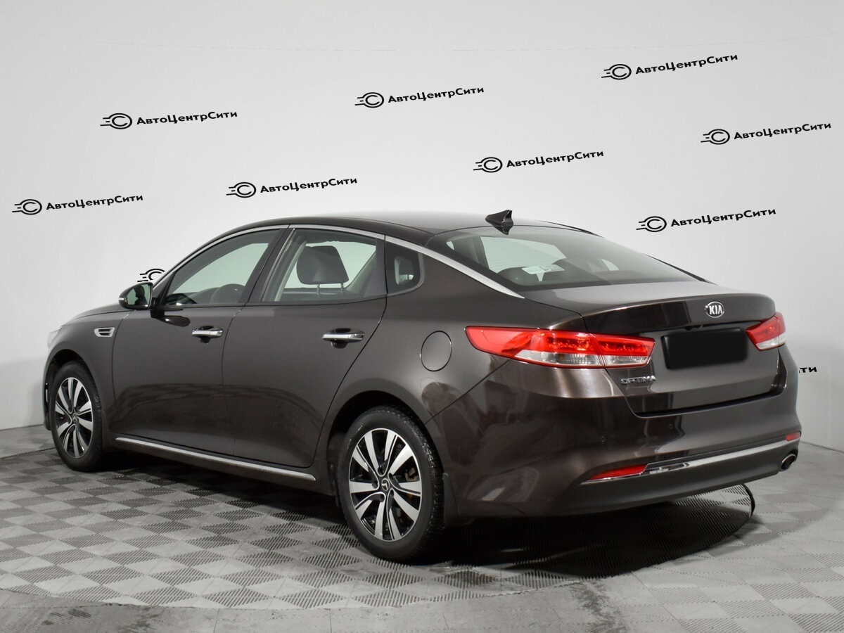 Kia Optima с пробегом — 2017 год. Фото: #5