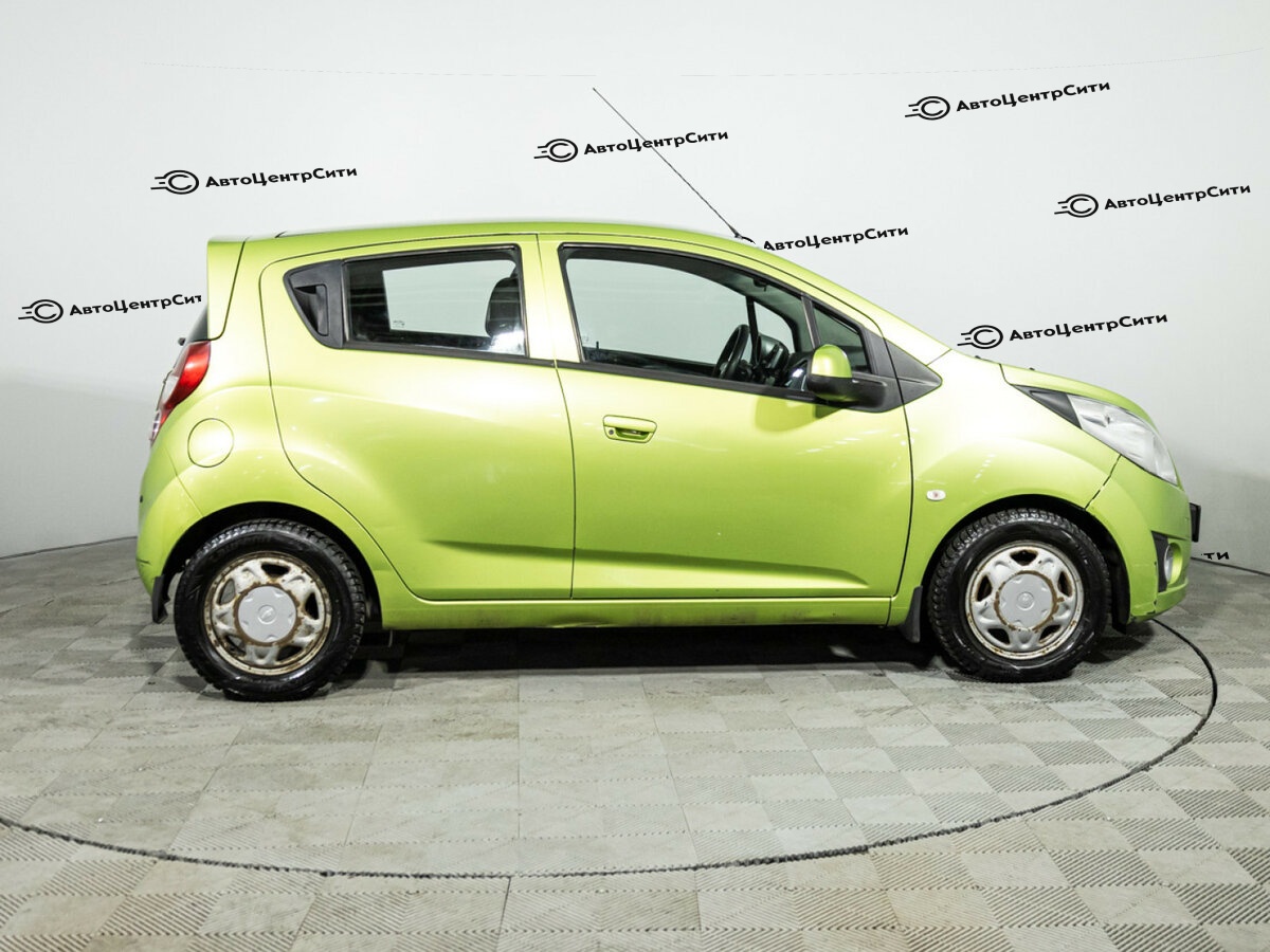Chevrolet Spark с пробегом — 2012 год. Фото: #3