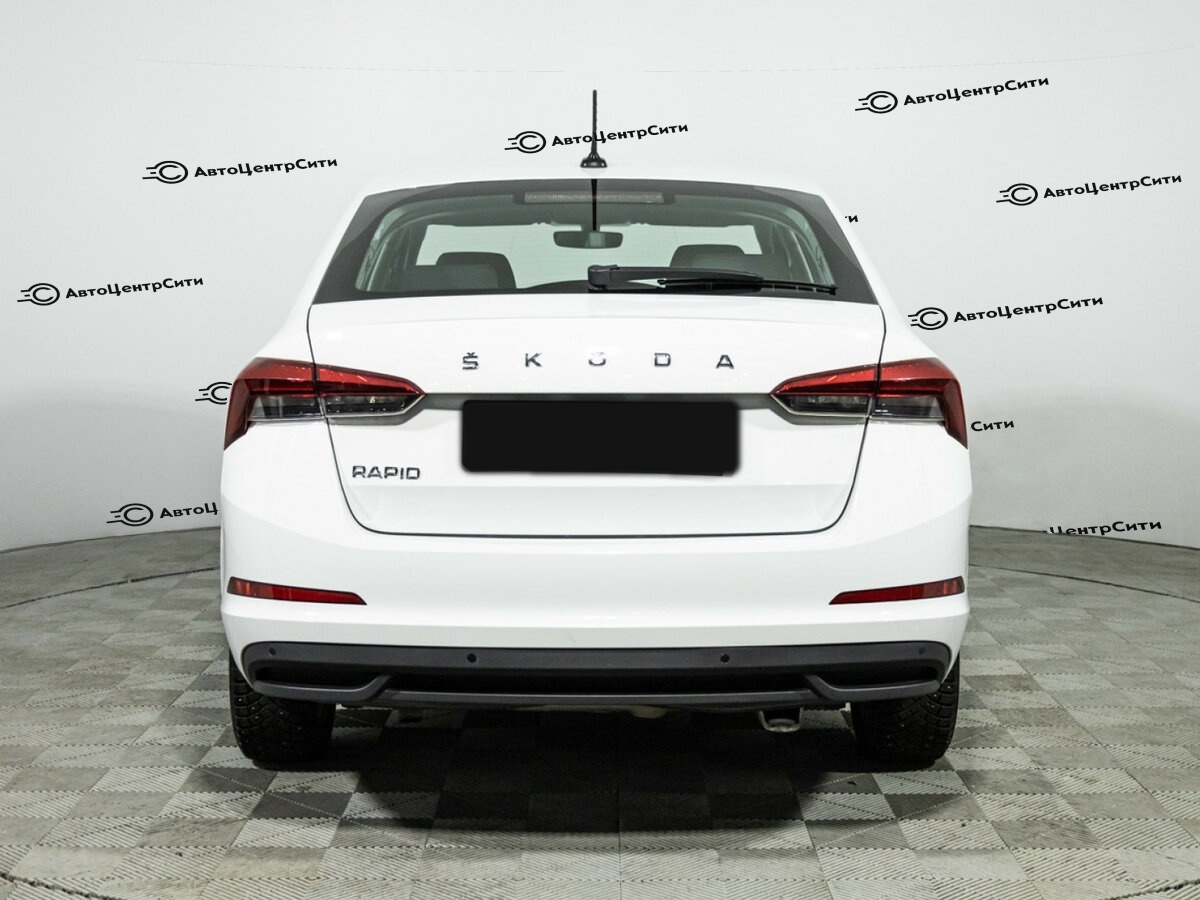Skoda Rapid с пробегом — 2022 год. Фото: #5