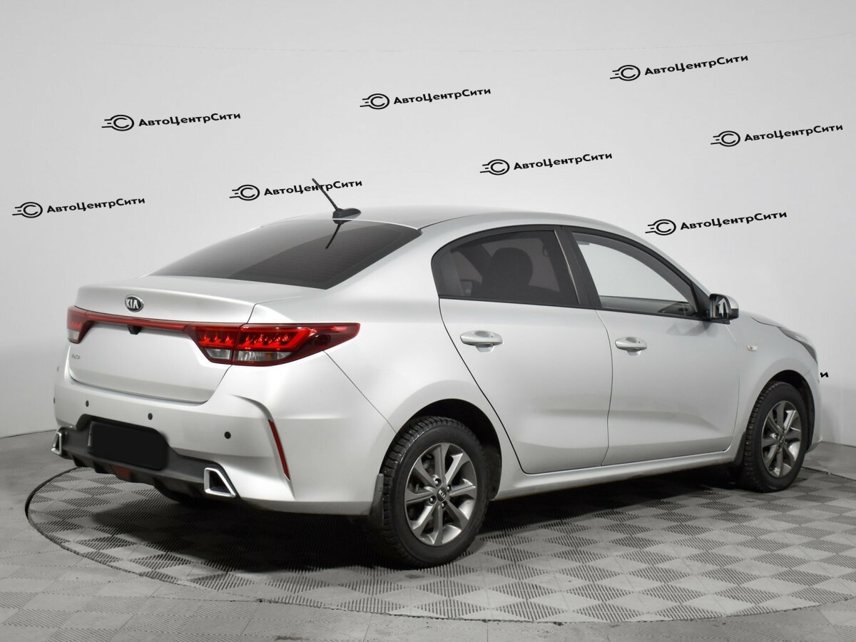 Kia Rio с пробегом — 2020 год. Фото: #4