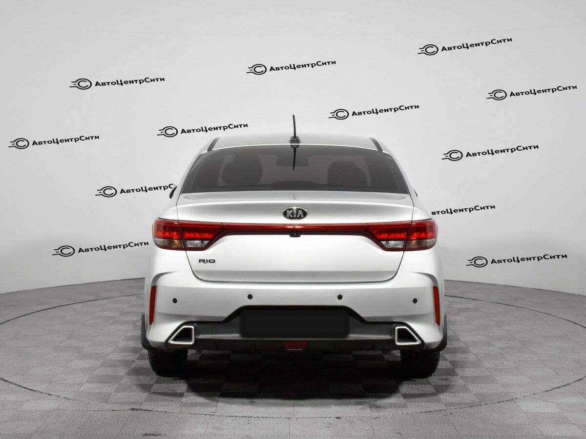 Kia Rio с пробегом — 2020 год. Фото: #5