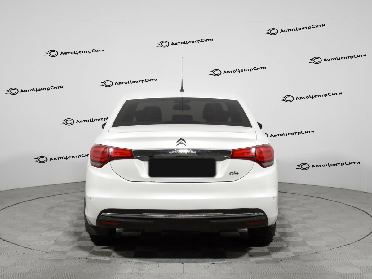 Citroen C4 с пробегом — 2016 год. Фото: #4