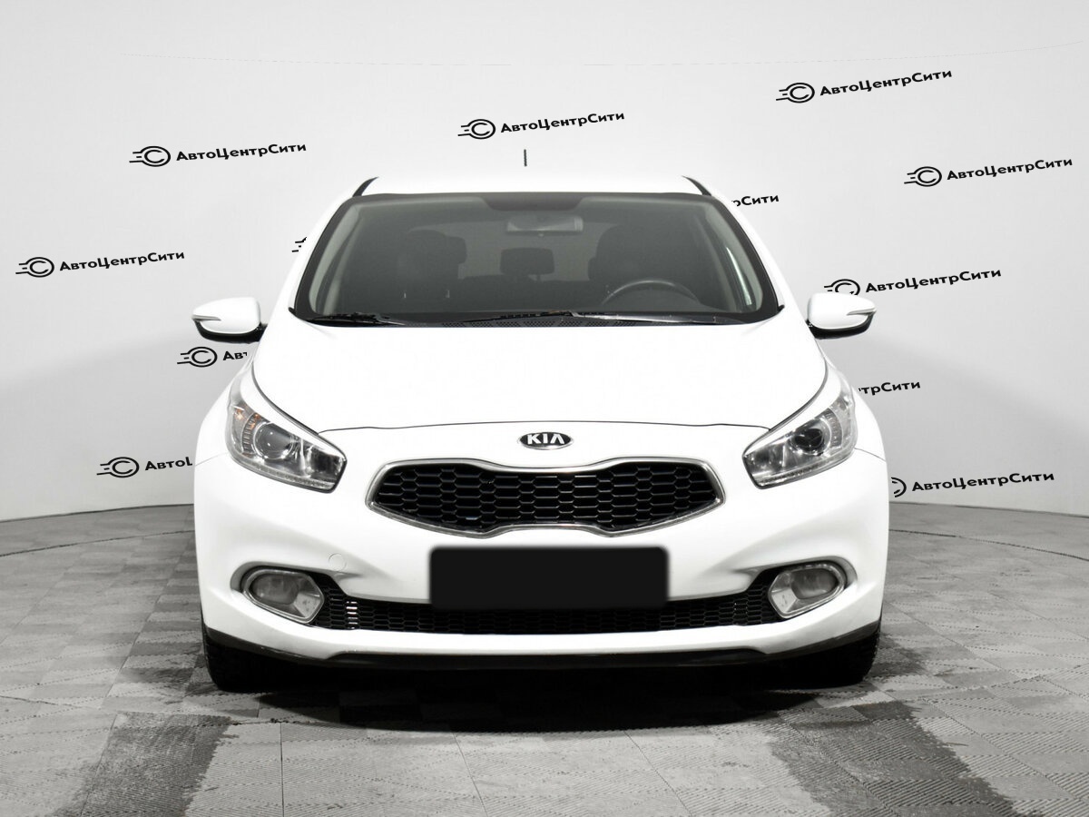 Kia Ceed с пробегом — 2013 год. Фото: #1