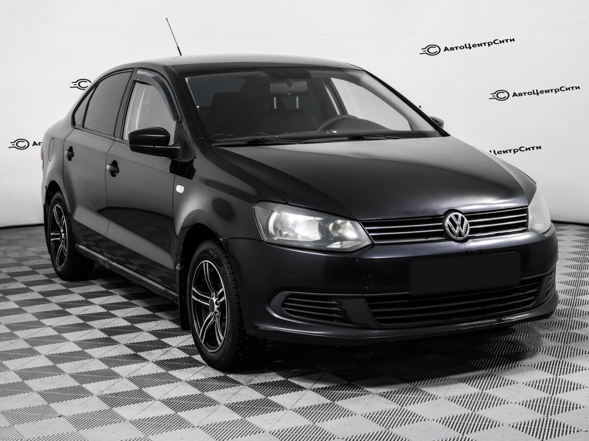 Volkswagen Polo с пробегом — 2012 год. Фото: #2