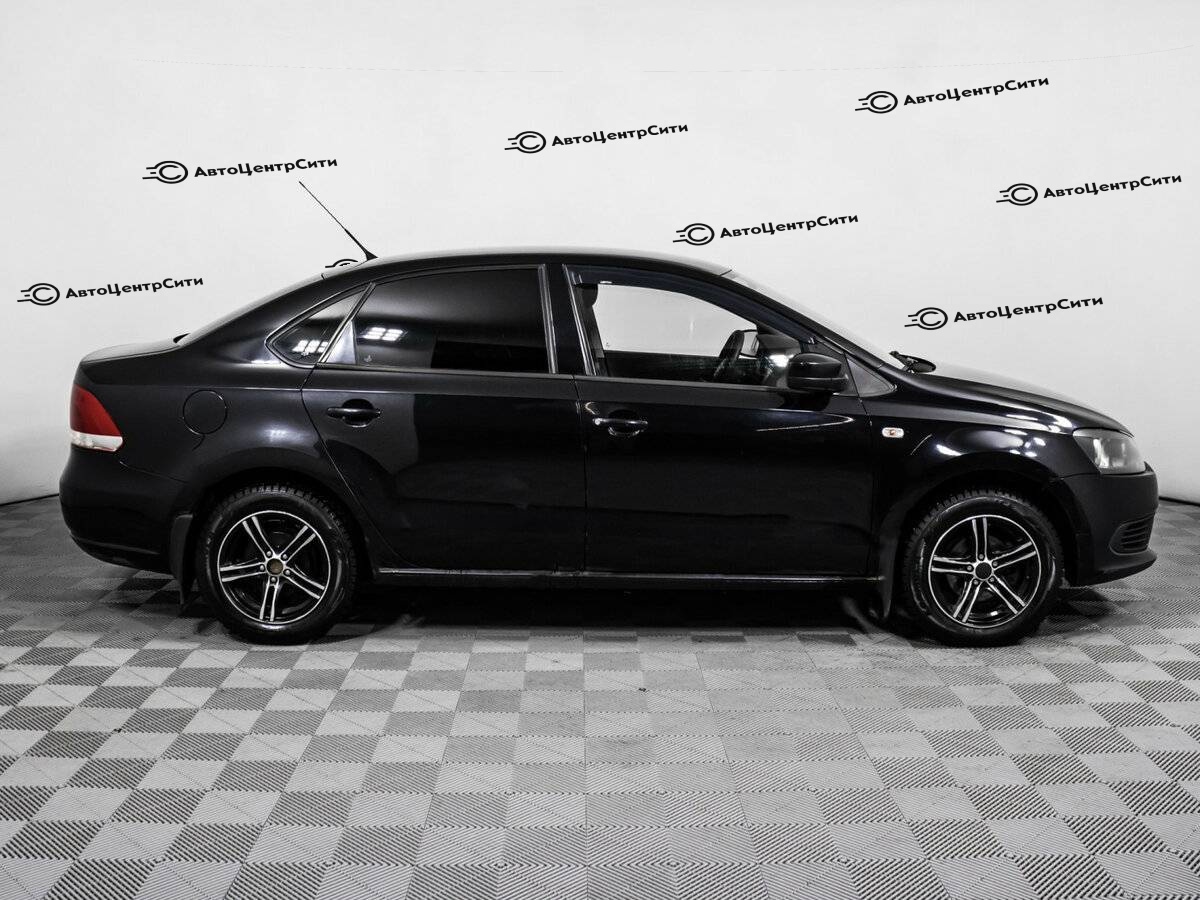 Volkswagen Polo с пробегом — 2012 год. Фото: #3