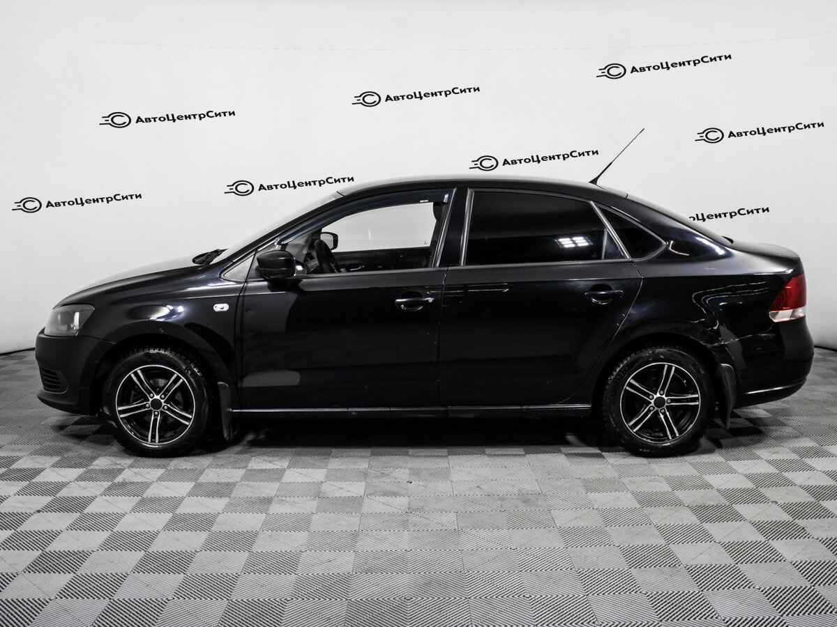 Volkswagen Polo с пробегом — 2012 год. Фото: #7