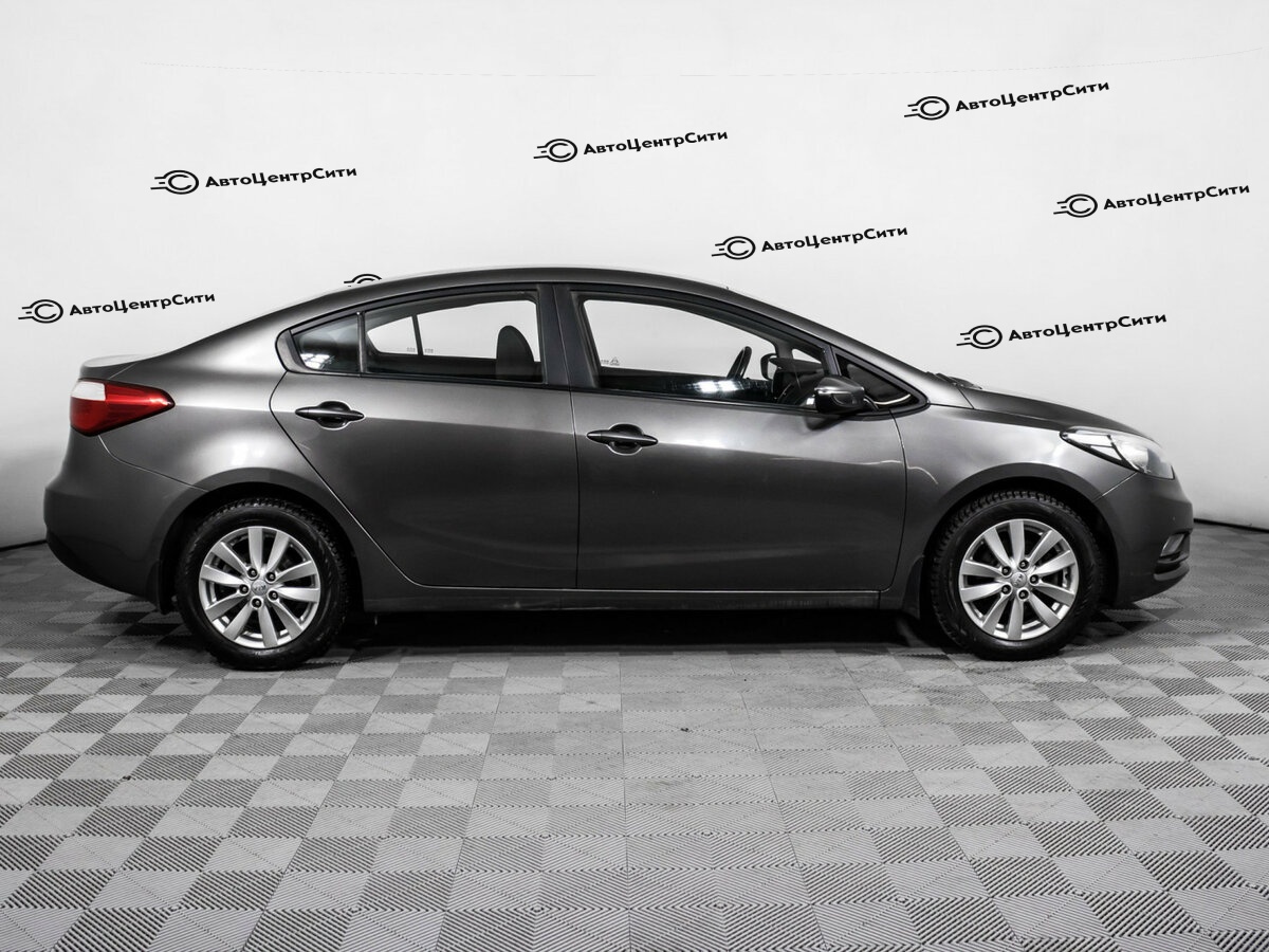 Kia Cerato с пробегом — 2016 год. Фото: #3