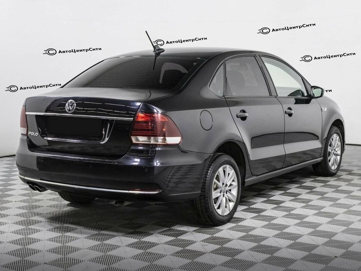 Volkswagen Polo с пробегом — 2018 год. Фото: #4