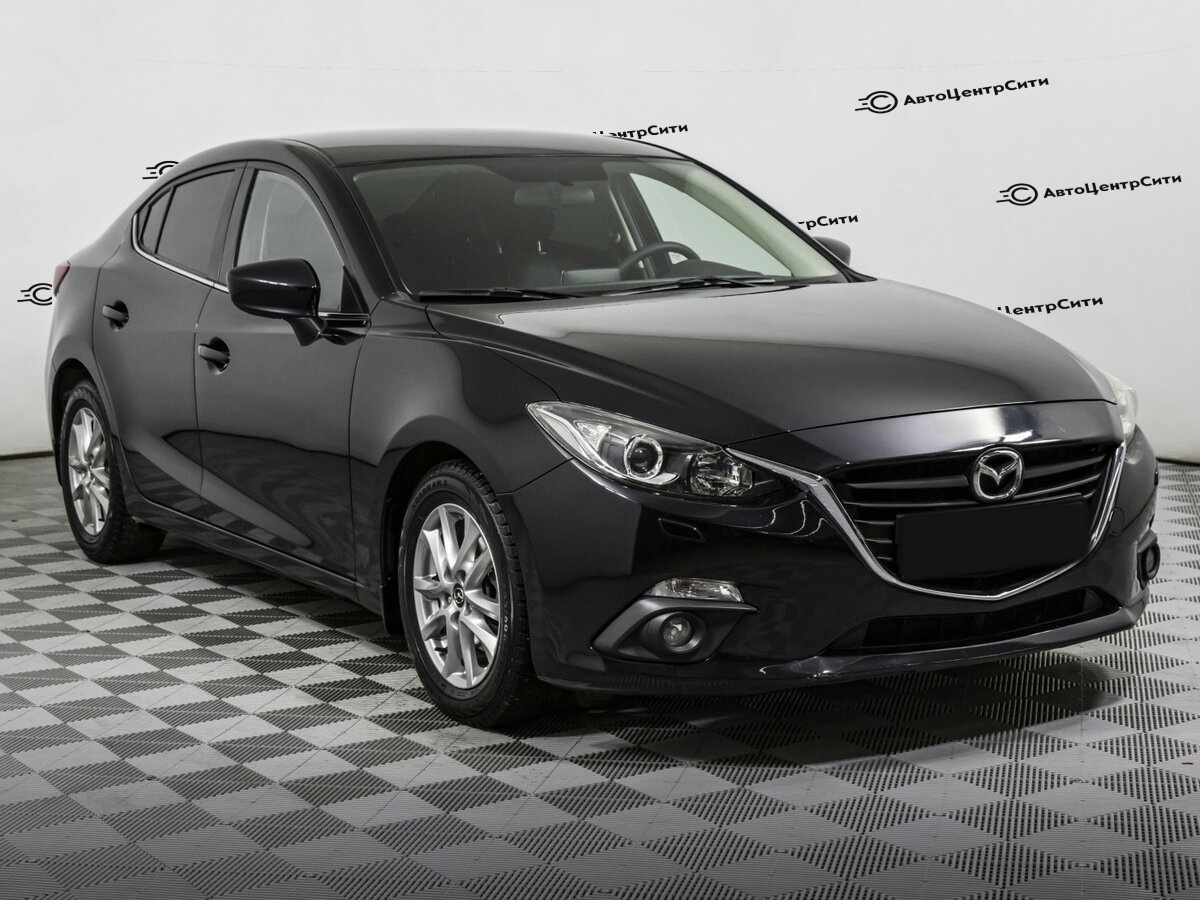 Mazda 3 с пробегом — 2015 год. Фото: #2
