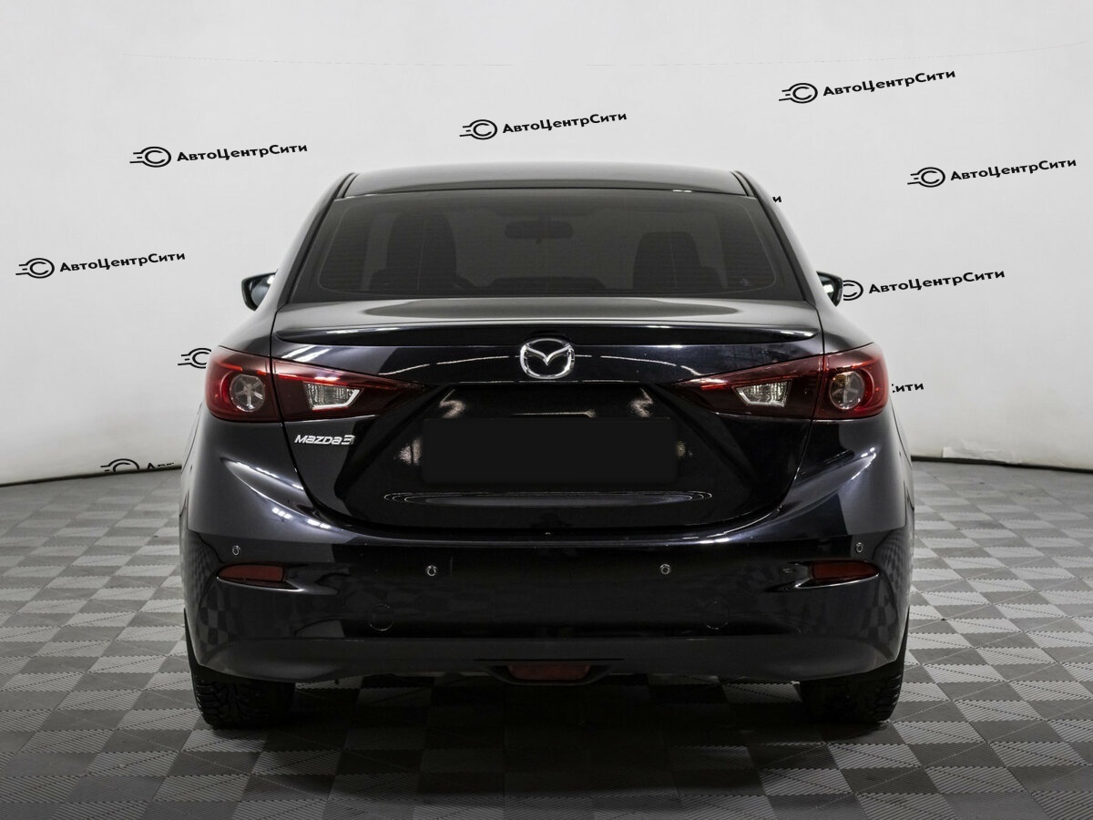 Mazda 3 с пробегом — 2015 год. Фото: #4
