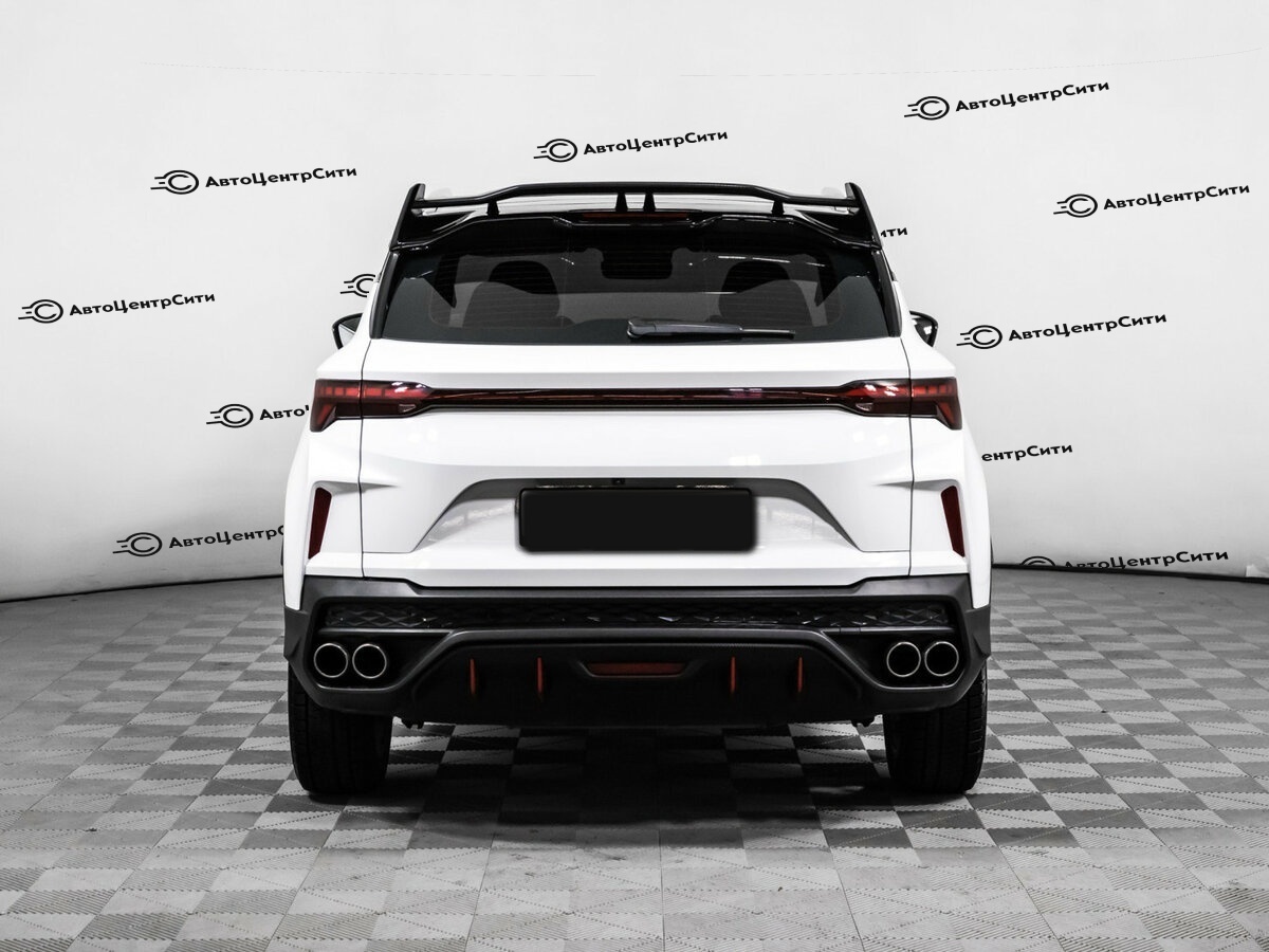 Geely Coolray с пробегом — 2023 год. Фото: #4