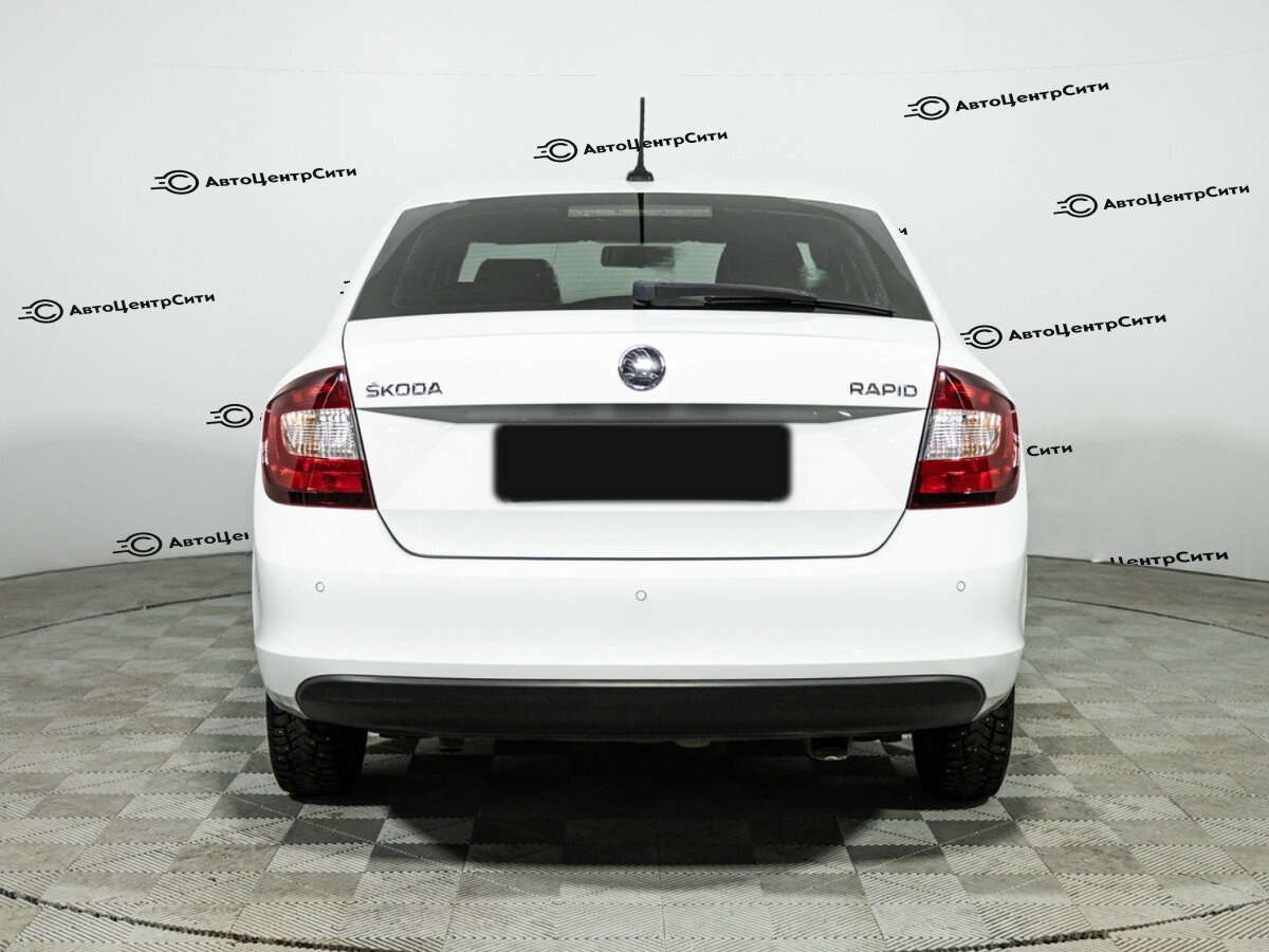 Skoda Rapid с пробегом — 2018 год. Фото: #5